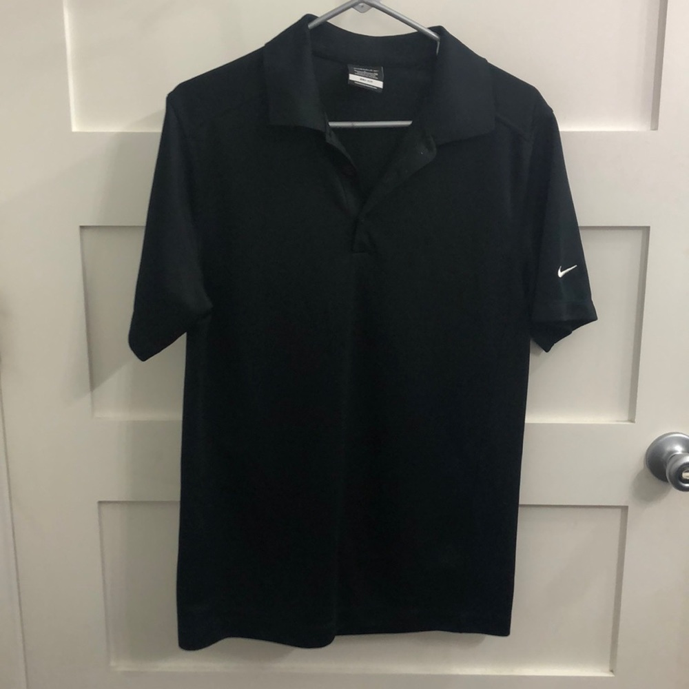 Men’s Small Nike Golf Shirt. EUC.